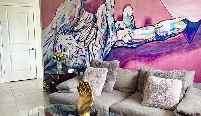 Casa Fung Shui - A Luxury City center studio in South Florida’s yachting capital