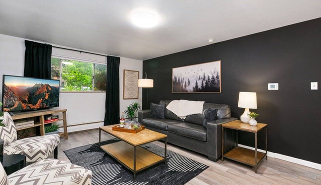 Caviar Suite | Moody Retreat by Old Town Square