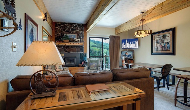 CB317 | Spectacular Views | Pool and Hot Tub | Ski In/Out | Winter Shuttle
