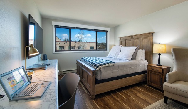 Cedar Lodge Buffalo Studio Condo: Great Frisco Location
