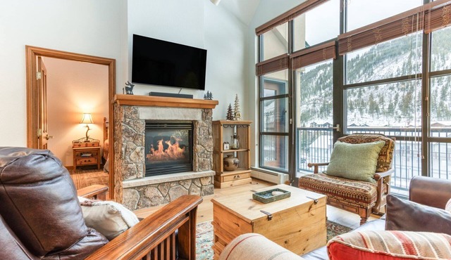 Chapel Square 317 - Walk to Dining, Shops, & Entertainment - Balcony w/Views