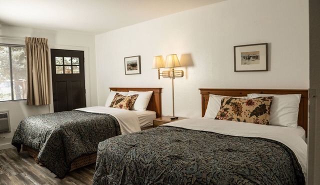 Charming boutique hotel, nestled on 20 acres alongside the picturesque Gunnison River! Whether you're here for fishing, wine tasting, or any adventure you have in mind, our hotel provides the perfect and inviting basecamp for your memorable stay.