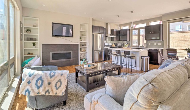 Charming Denver Townhome < 3 Mi to Downtown!