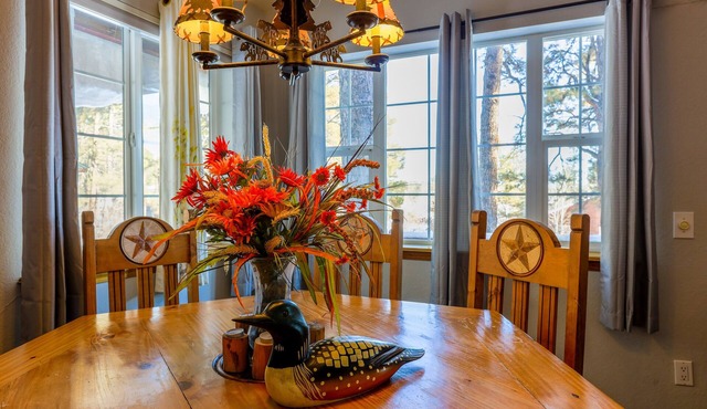 Charming Dog-Friendly Cabin | In the Forest, Near Skiing & Hot Springs