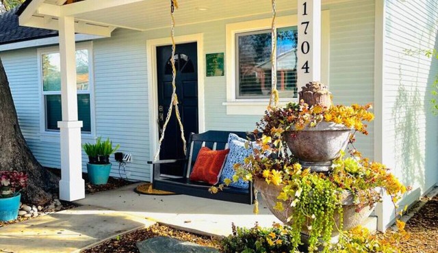 Charming Home Downtown Paso+ Sleeps 6+Walkable+BBQ