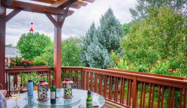 Charming Home w/Yard ~ 12 Mi to Fort Collins