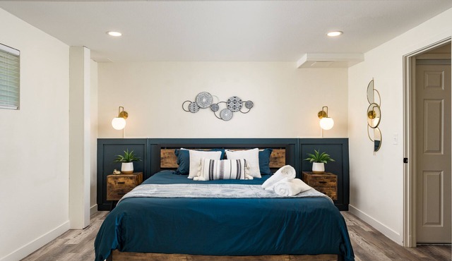 Chic Denver Retreat Near Red Rocks