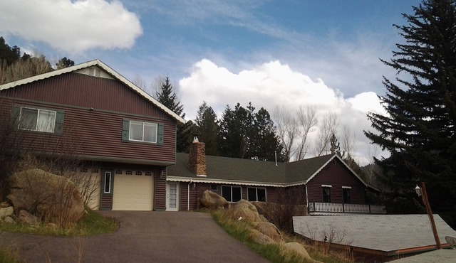 Colorado Mountain Vacation Home Rental near Denver