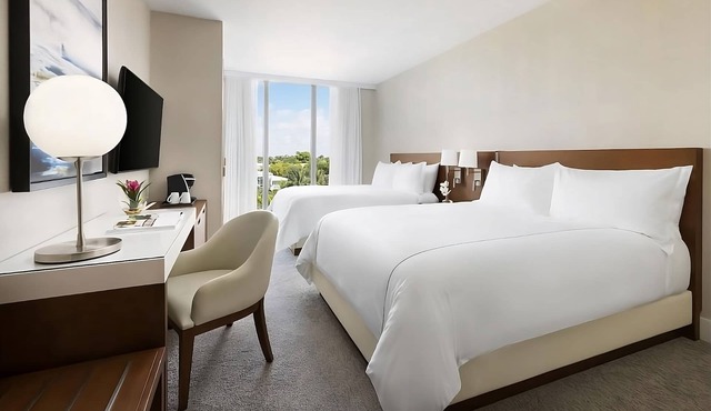 Comfort and Convenience! 3 Pet-friendly Rooms, Minutes Away to Sunny Isles Beach