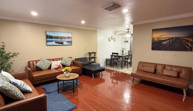 Comfortable Family Home: Spacious 3BR with Laundry & Kitchen