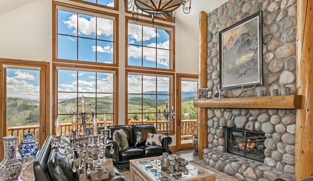 Cordillera 5 bed home with Amazing views