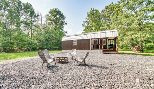 Couple’s Cabin in Broken Bow ~ 5 Mi to Downtown!