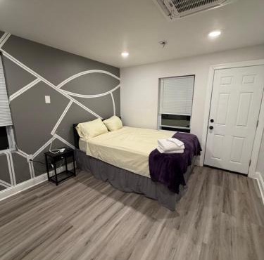 Cozy Modern Studio