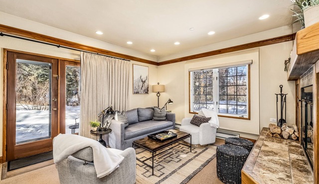 Cozy up in this Scenic 2BR Retreat—Steps from Trails, Lifts & Village Dining!