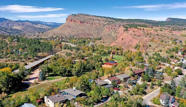 Delightful, newly-built 1-bedroom apartment in Lyons!