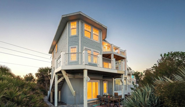 Direct Beachfront Home | Elevator & Ocean Views