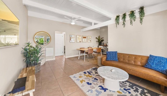Downtown Apartment by the Beach!