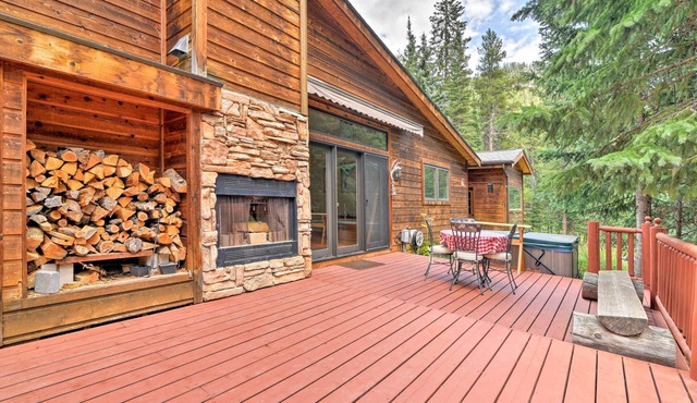 Dumont Cabin w/Hot Tub - 22 Mi to Ski Slopes!