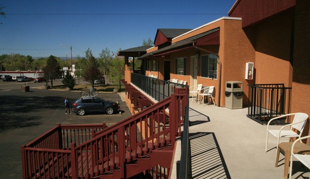 Econo Lodge Inn & Suites Montrose - Black Canyon Area