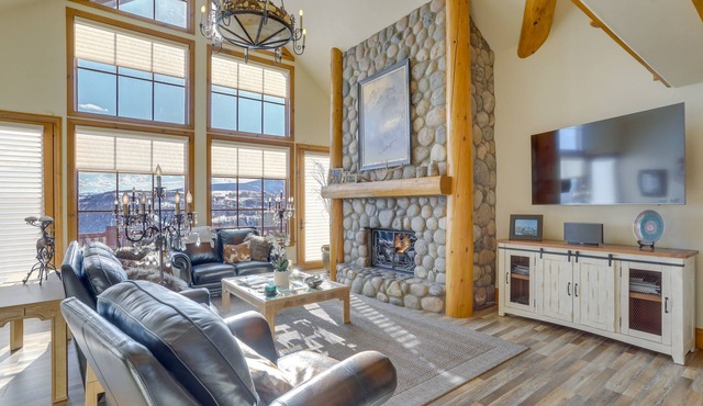 Edwards Home in Cordillera: Hot Tub, Mountain View