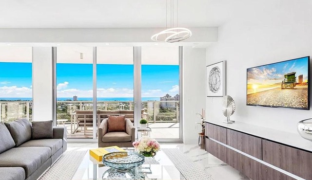Elegant Four-Bedroom Penthouse with Ocean Views
