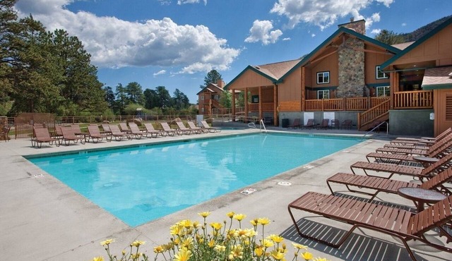 Estes Park | Mountain Basecamp | Hot Tub & Fireplace
