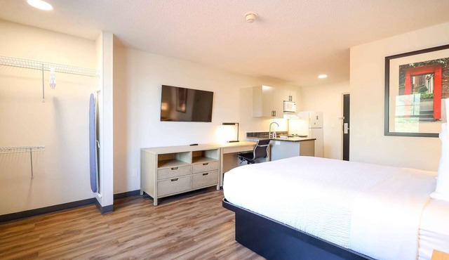 Extended Stay America Suites Cleveland Beachwood Orange Pl S