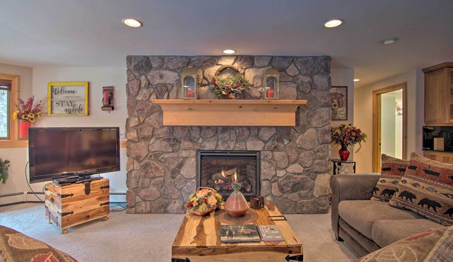 Fall River Hideaway in Estes - 3 Mi to Nat'l Park!