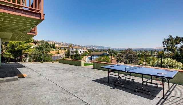 Family-Friendly San Jose Base Near Levi’s Stadium!