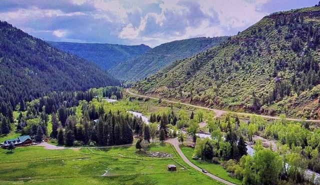 Family Retreat on River in Raggeds with WiFi on Kebler PassnMeal Plans Available