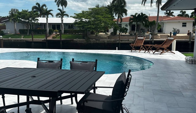 Fort Lauderdale Waterfront Villa With Ocean Excesses , Heated Pool !