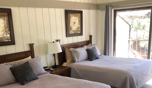 Fox Acres Double Queen Standard A