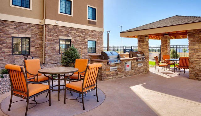 FREE Wi-Fi + Breakfast | Fully Equipped Studio with Hot Tub Access