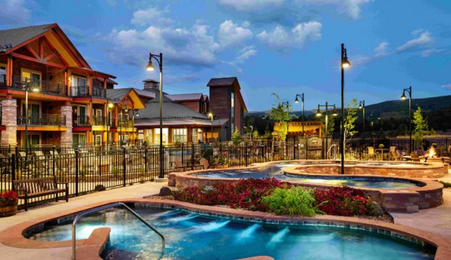 Fresh SNOW! Exquisite Upscale Oasis · Ski Resortn