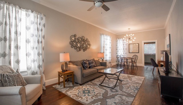 Front Porch, Sunny Coffee Nook, Gorgeous Bathroom, One block to CSU & Old Town!
