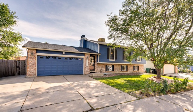 Furnished Deck + Fire Pit: Thornton Family Retreat