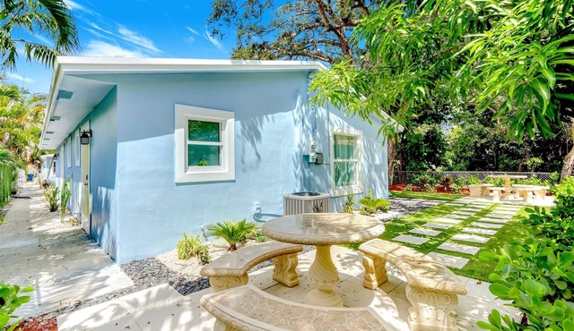 Fusion: Trendy design & Near Beach