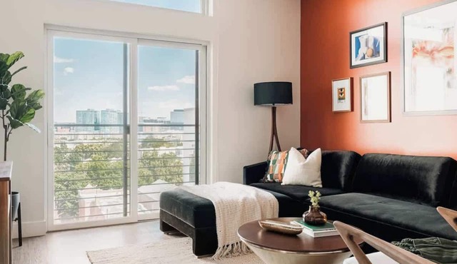 Gallery Retreat | Skyline Views | Zuni Lofts