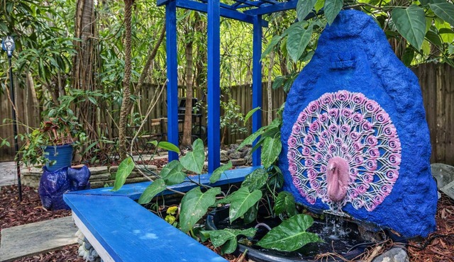 Garden botanical with jacuzzi