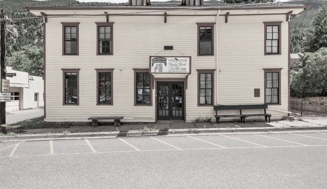 Georgetown Historic St James Hotel penthouse suite right in historic Downtown!