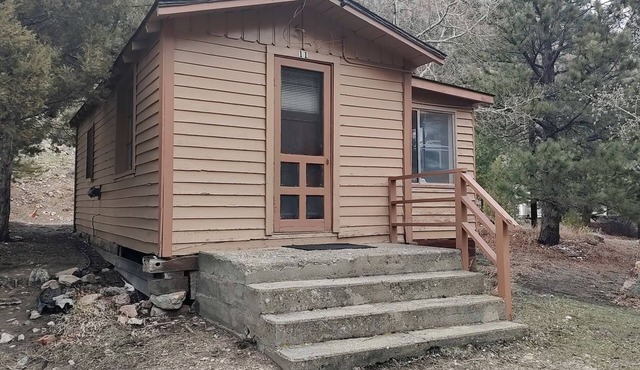 Glamping Retreat in Bellvue, Colorado, Perfect for a Weekend Escape from Denver