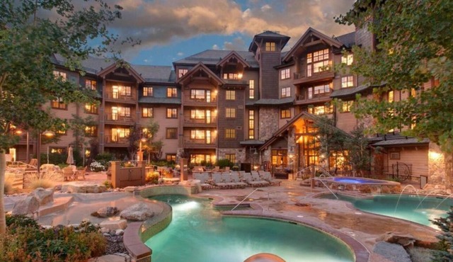 Grand Lodge on Peak 7 - 1 Bedroom Master- Nov 22-29th - Ski-in,Ski-out resort