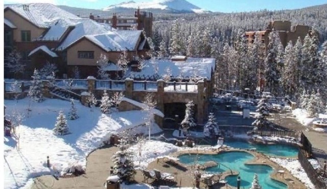 GRAND TIMBER LODGE SKI-IN/SKI-OUT 600 FEET FROM CHAIRLIFT SLEEPS 8