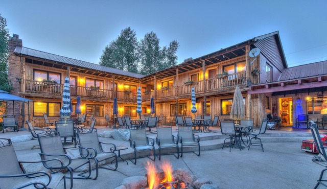 Grand View Mountain Lodge