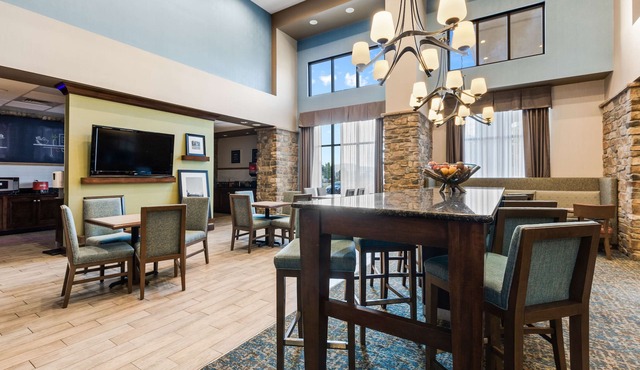 Hampton Inn & Suites Colorado Springs/Air Force Academy