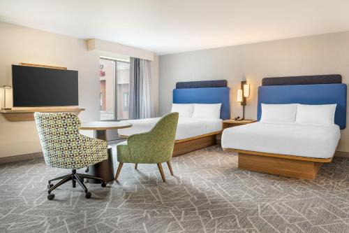 Hampton Inn & Suites Cincinnati/Uptown - University Area