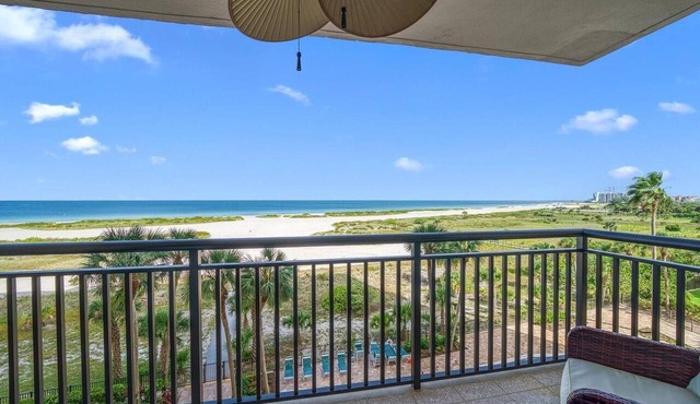 Harbour Light Towers 505 - Directly Beachfront