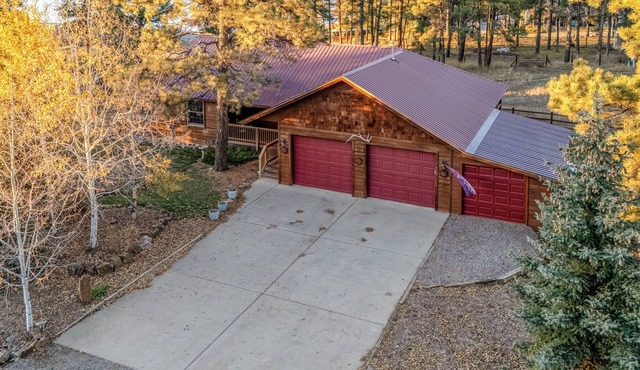 "High Life" Home + Gorgeous Mountain & Lake Views