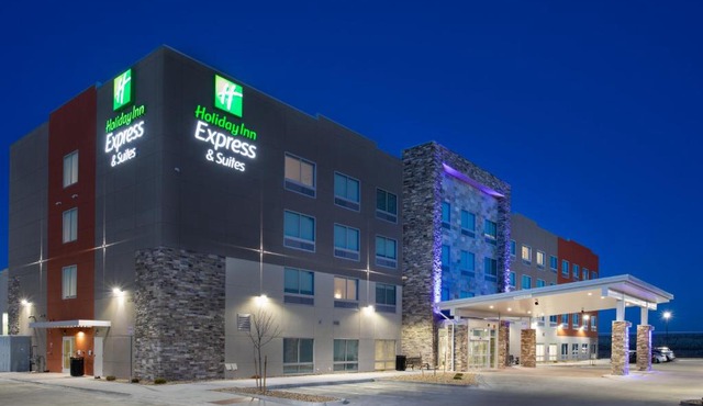 Holiday Inn Express & Suites - Denver NE - Brighton by IHG