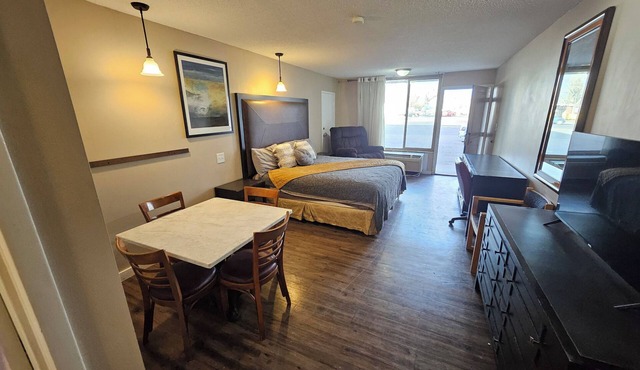 Home Away Inn Laramie
